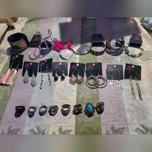 Paparazzi Costume Jewelry 8 Bracelets 8 Earrings 8 Rings NWT Listing 1